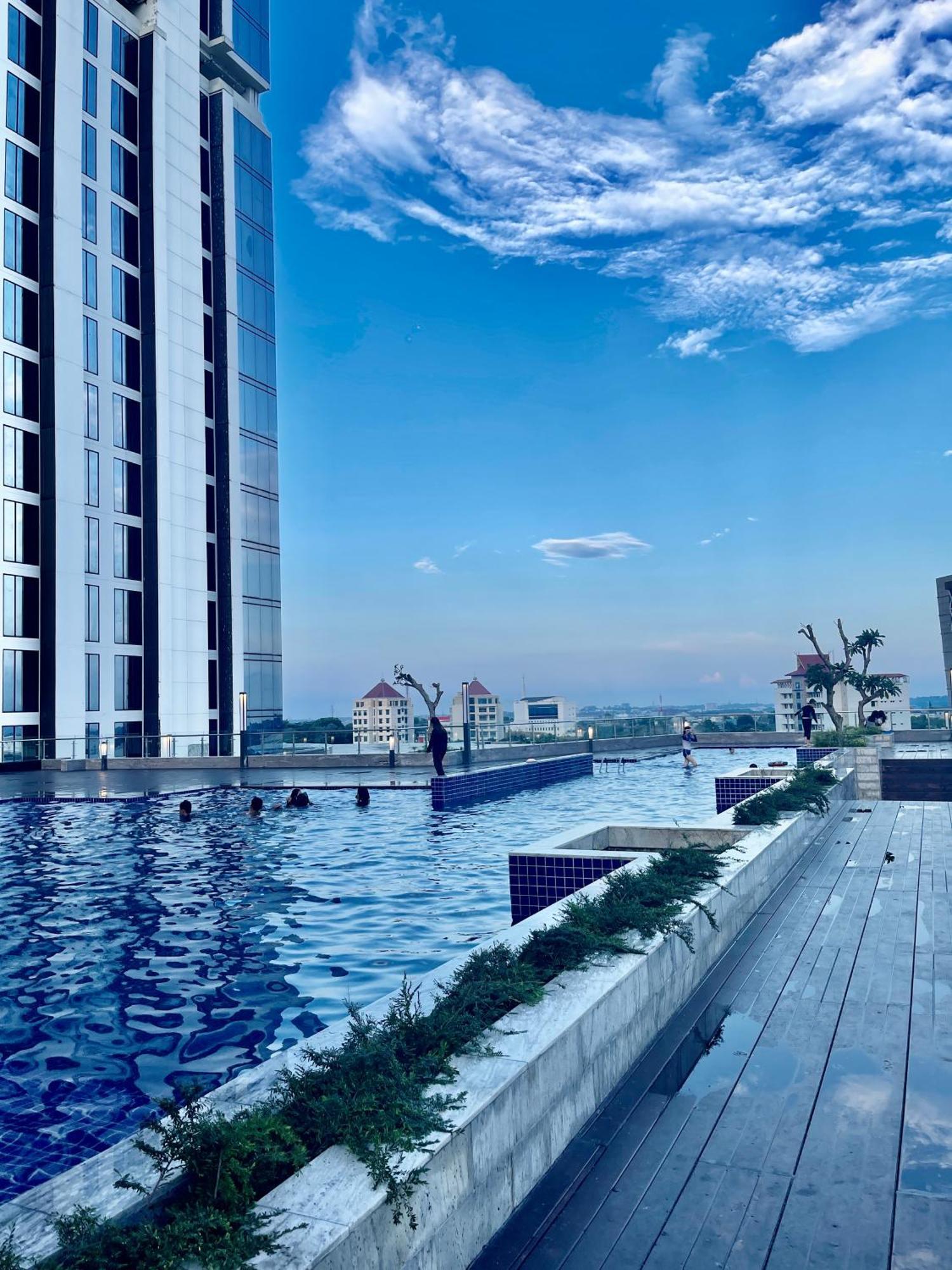 Verdela Pollux habibie Batam apartement Bagian luar foto